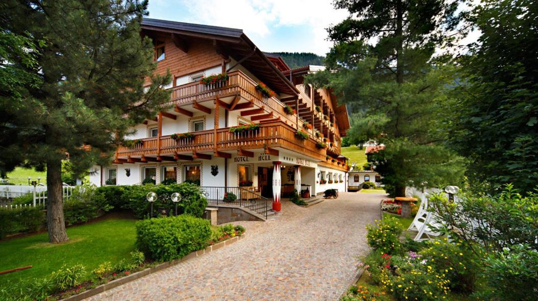 Hotel Hell Ortisei Esterno foto
