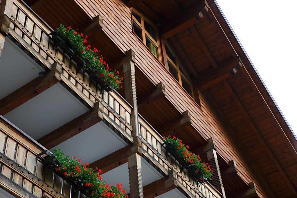 Hotel Hell Ortisei Esterno foto