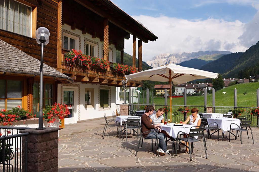 Hotel Hell Ortisei Esterno foto