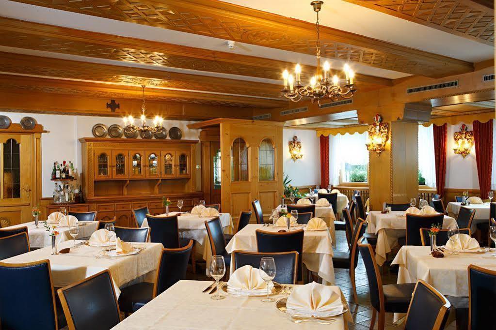 Hotel Hell Ortisei Esterno foto