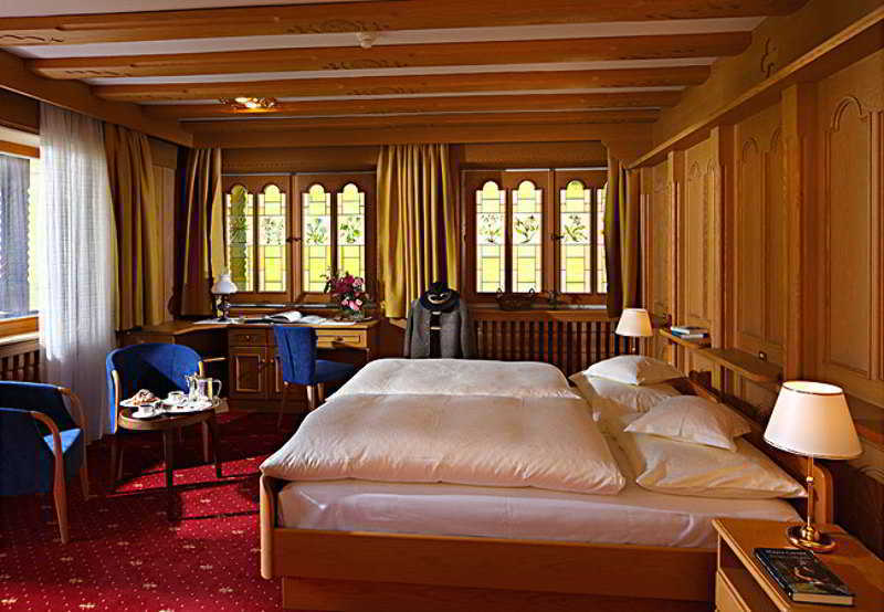 Hotel Hell Ortisei Esterno foto
